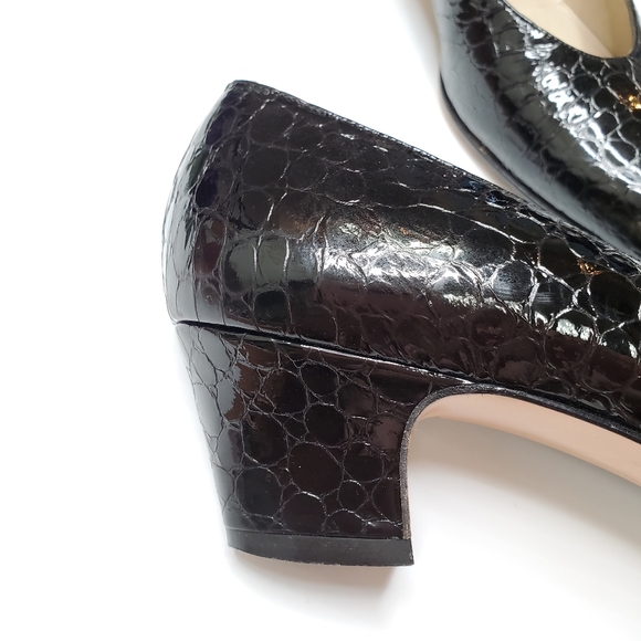 SOLD Salvatore Ferragamo 🐊 Croc Embossed Black Patent Low Heels Comfortable - Picture 10 of 12